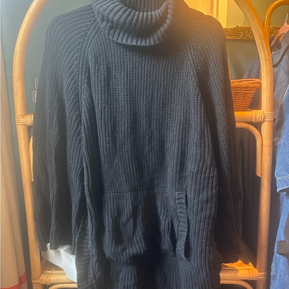 UGG Raelyn Poncho Sweater in Black - Picture 2 of 6